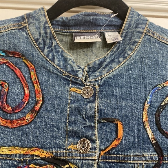 Chico's Denim Jean Jacket Womens Ribbon Applique Boho Artsy Art to wear Size 1 M - Picture 4 of 11